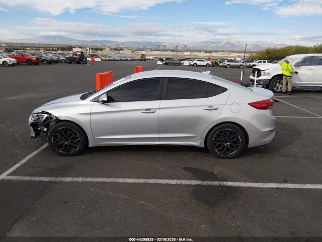 Hyundai ELANTRA SE 2017 5NPD74LF0HH093203 Image 15