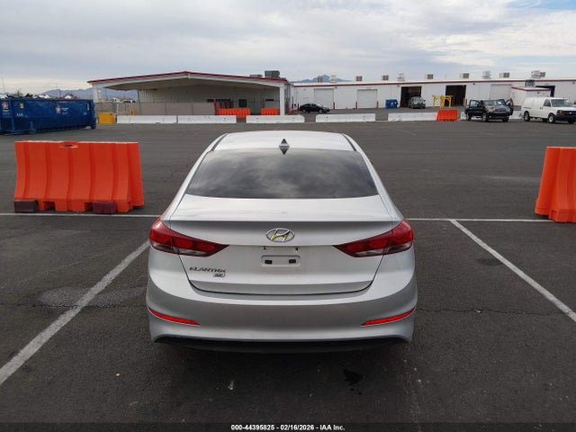 Hyundai ELANTRA SE 2017 5NPD74LF0HH093203 Image 17