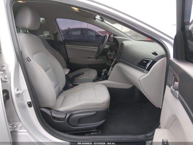 Hyundai ELANTRA SE 2017 5NPD74LF0HH093203 Image 5