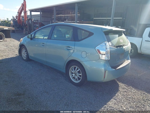 2013 TOYOTA PRIUS V JTDZN3EU1D3278111 Photo 2