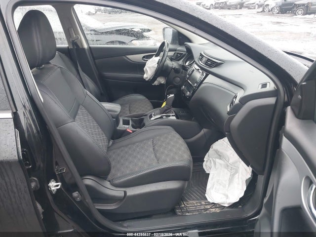 44395837 :رقم المزاد ، JN1BJ1CW2LW650920 vin ، 2020 Nissan Rogue Sport Sv Awd Xtronic Cvt مزاد بيع