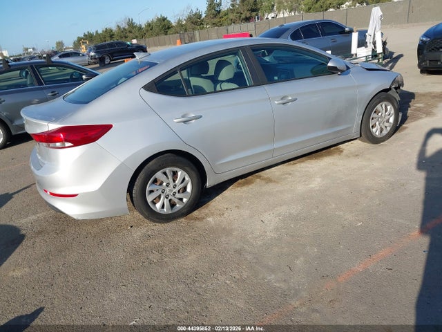 KMHD74LF0HU083109 Hyundai ELANTRA SE