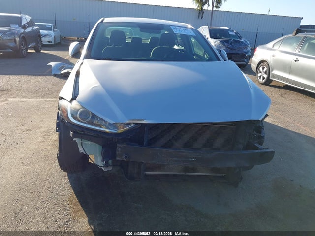 KMHD74LF0HU083109 Hyundai ELANTRA SE