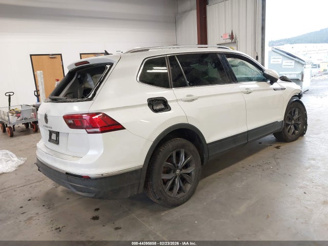 3VV3B7AX8PM041402 Volkswagen Tiguan 2.0t Se