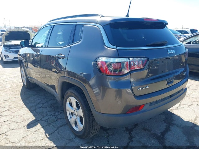 Jeep Compass Latitude 4x4 2020 3C4NJDBB9LT132609 Image 3