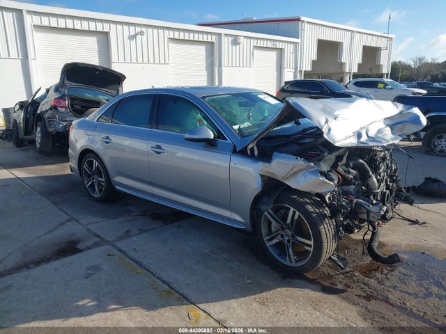 2018 AUDI A4 WAUENAF43JA164925 Photo 0