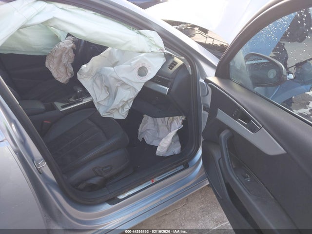 2018 AUDI A4 WAUENAF43JA164925 Photo 4