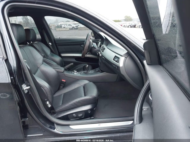 2011 BMW M3 WBSPM9C58BE203389 Photo 4