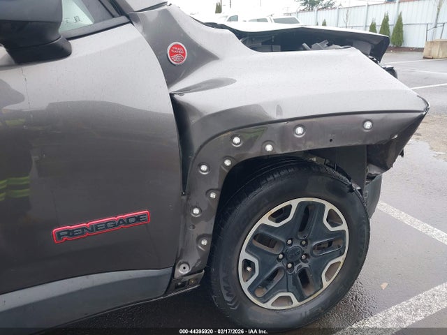 Jeep Renegade Trailhawk 2016 ZACCJBCT5GPD72773 Image 20