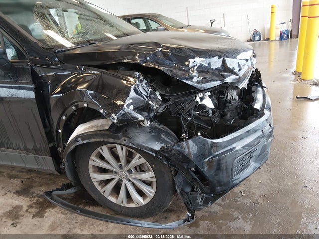 Продажа на аукционе авто 2020 Volkswagen Tiguan 2.0t S, vin: 3VV0B7AX2LM108671, номер лота: 44395923