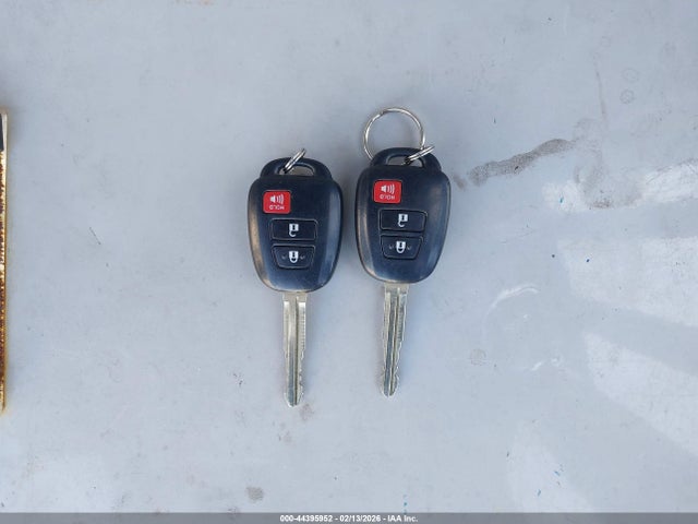 JTKKUPB44E1044213 Scion XD