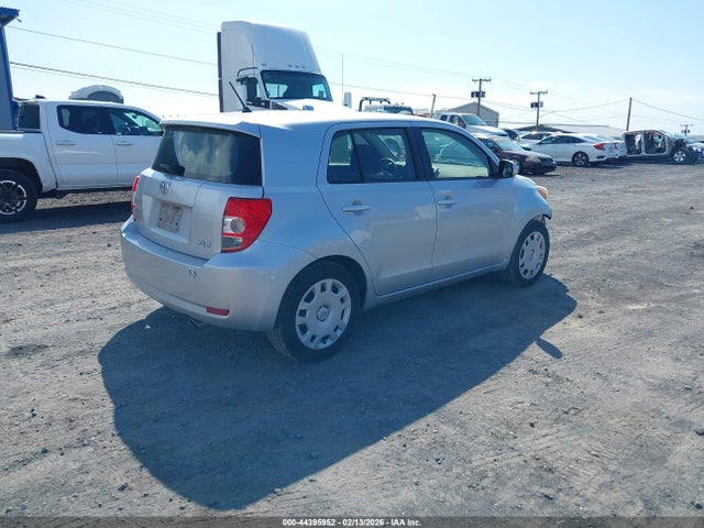JTKKUPB44E1044213 Scion XD