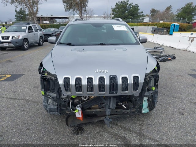 1C4PJLCS2EW168477 Jeep Cherokee Latitude