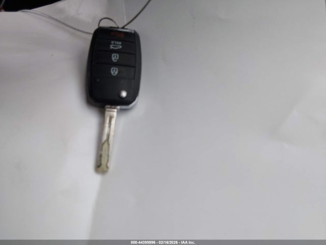 2018 KIA OPTIMA 5XXGT4L34JG261568 Photo 10