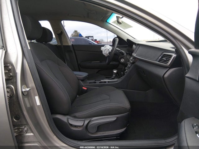 2018 KIA OPTIMA 5XXGT4L34JG261568 Photo 4