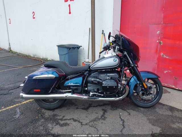 44395998 :رقم المزاد ، WB10L3303N6E74341 vin ، 2022 Bmw R18 B مزاد بيع