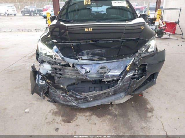 1N4AZ1CP1JC311922 Nissan Leaf Sl