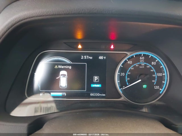 1N4AZ1CP1JC311922 Nissan Leaf Sl