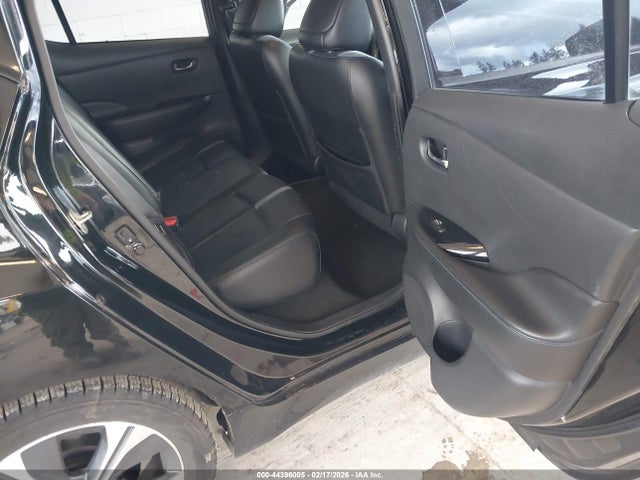1N4AZ1CP1JC311922 Nissan Leaf Sl