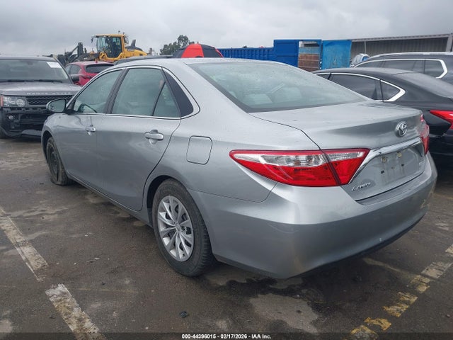 Toyota CAMRY LE 2017 4T1BF1FK4HU363732 Image 3