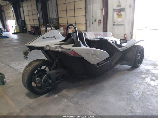 44396034 :رقم المزاد ، 57XAATHD3N8147701 vin ، 2022 Polaris Slingshot S With Technology Package مزاد بيع