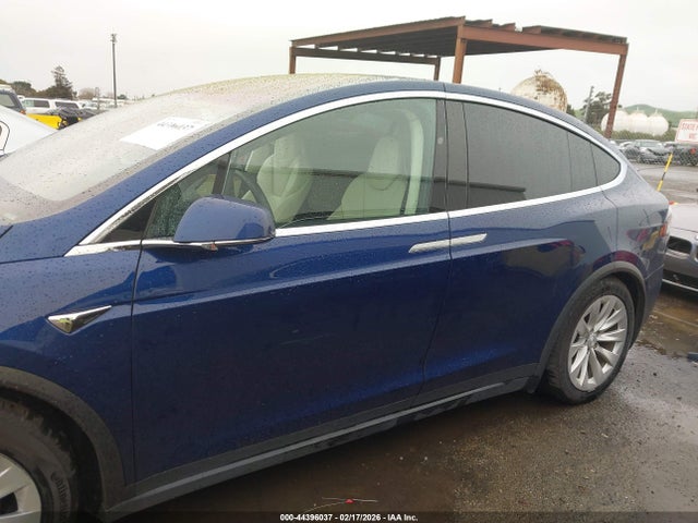 5YJXCDE20JF105096 Tesla Model X 100d/75d/p100d