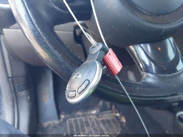 2012 MINI COOPER WMWSU3C58CT255856 Photo 10