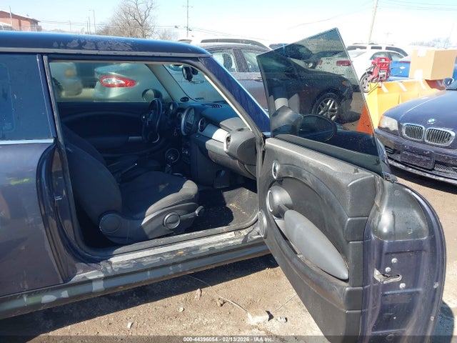 2012 MINI COOPER WMWSU3C58CT255856 Photo 4