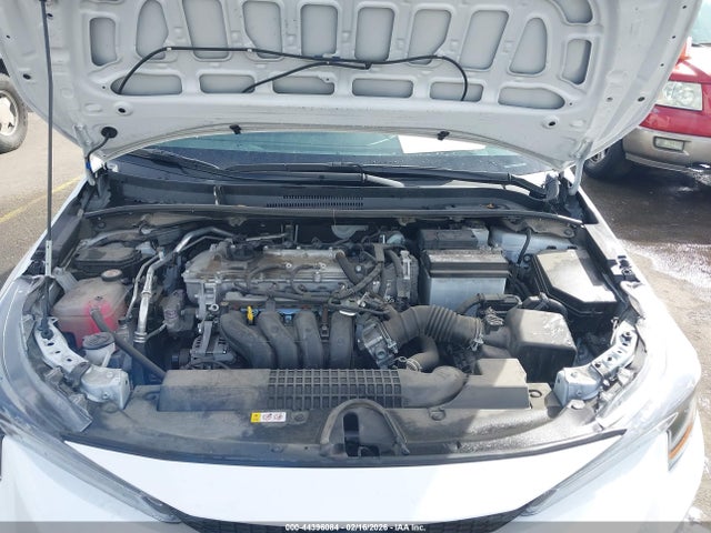5YFVPMAE3NP300311 Toyota COROLLA LE