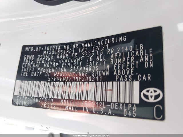 5YFVPMAE3NP300311 Toyota COROLLA LE