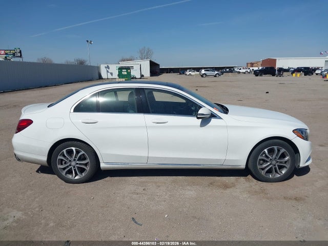 Aukcja sprzedaży 2016 Mercedes-benz C 300 4matic, vin: 55SWF4KB9GU146647, numer aukcji: 44396103