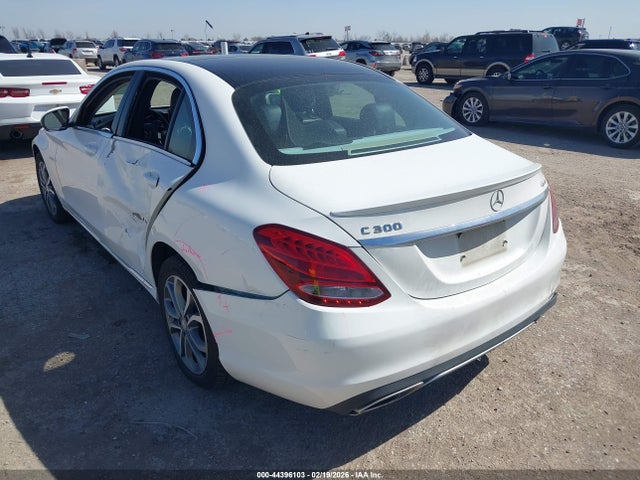 Aukcja sprzedaży 2016 Mercedes-benz C 300 4matic, vin: 55SWF4KB9GU146647, numer aukcji: 44396103