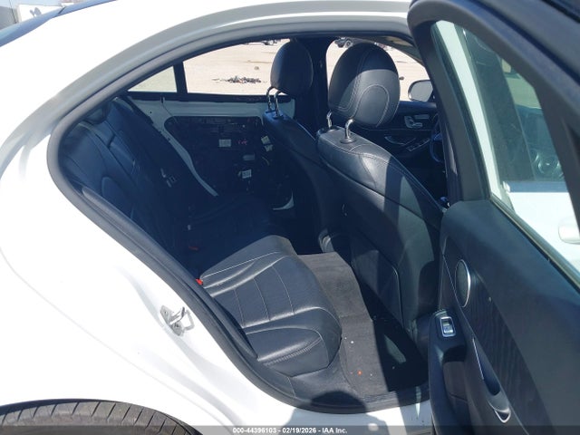 Aukcja sprzedaży 2016 Mercedes-benz C 300 4matic, vin: 55SWF4KB9GU146647, numer aukcji: 44396103