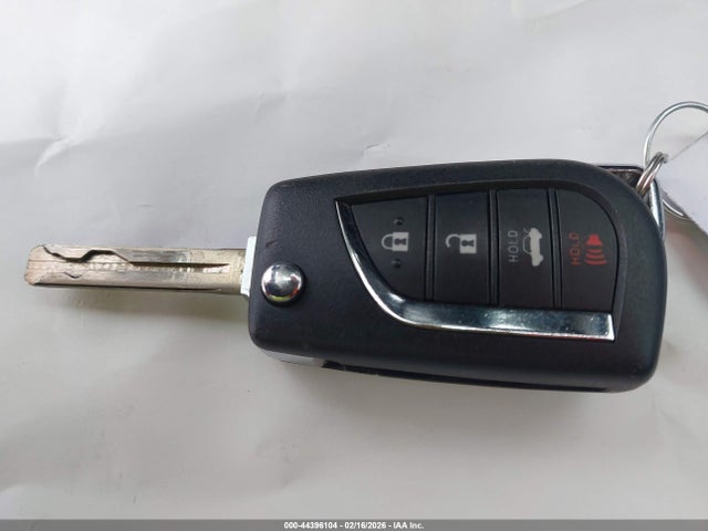 4T1C11AKXRU891206 Toyota CAMRY LE