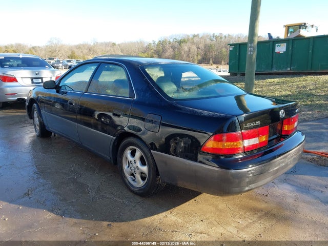 1998 Lexus Es 300 მანქანა იყიდება აუქციონზე, vin: JT8BF28G2W5038909, აუქციონის ნომერი: 44396149
