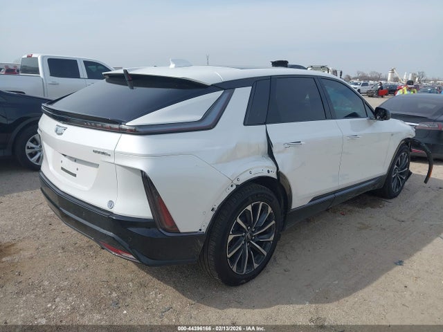 2025 CADILLAC LYRIQ 1GYKPWRL6SZ307704 Photo 3
