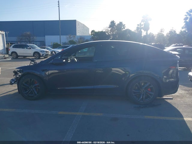 Продажа на аукционе авто 2026 Tesla Model X Plaid, vin: 7SAXCBE63TF477867, номер лота: 44396195