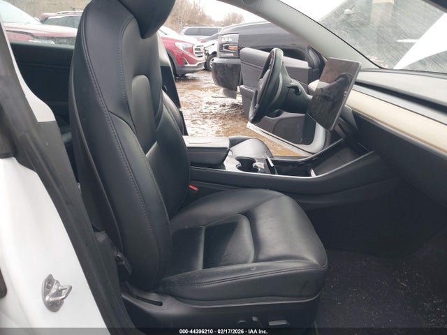 2020 TESLA MODEL 3 5YJ3E1EC6LF624298 Photo 4