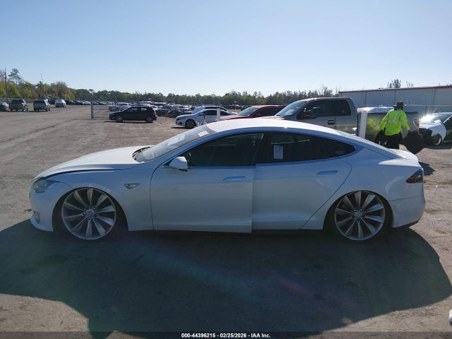 Aukcja sprzedaży 2013 Tesla Model S, vin: 5YJSA1CN7DFP20339, numer aukcji: 44396215