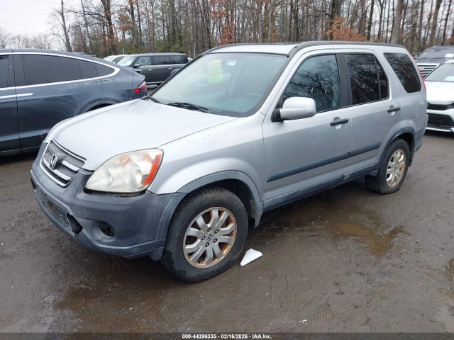 2005 HONDA CR-V SHSRD78865U301520 Photo 1