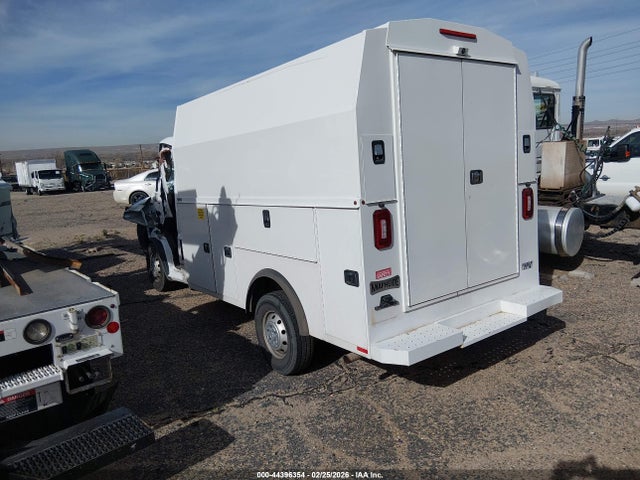 3C7WRVKG4JE102131 RAM Promaster 3500 Cutaway Low Roof