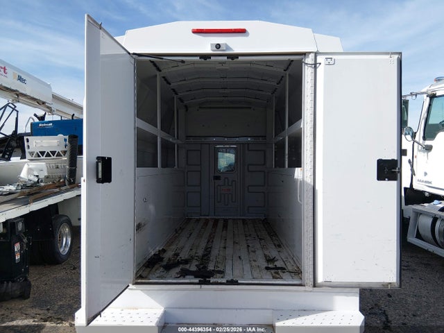 3C7WRVKG4JE102131 RAM Promaster 3500 Cutaway Low Roof