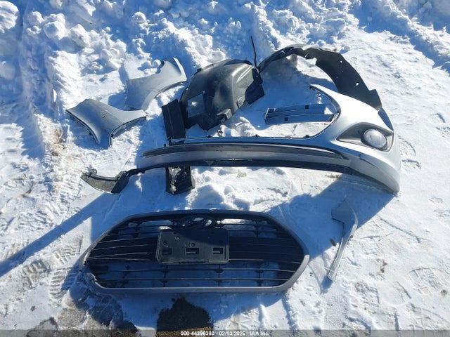 Продаж на аукціоні авто 2016 Hyundai Veloster Turbo, vin: KMHTC6AE5GU264802, номер лоту: 44396380