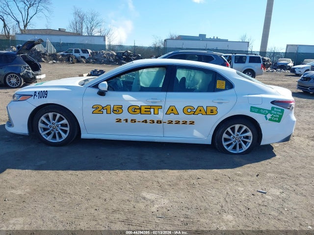 4T1C11AK9MU486298 Toyota CAMRY LE