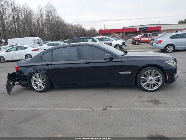 Продажа на аукционе авто 2013 Bmw 750li, vin: WBAYE8C52DD131825, номер лота: 44396399