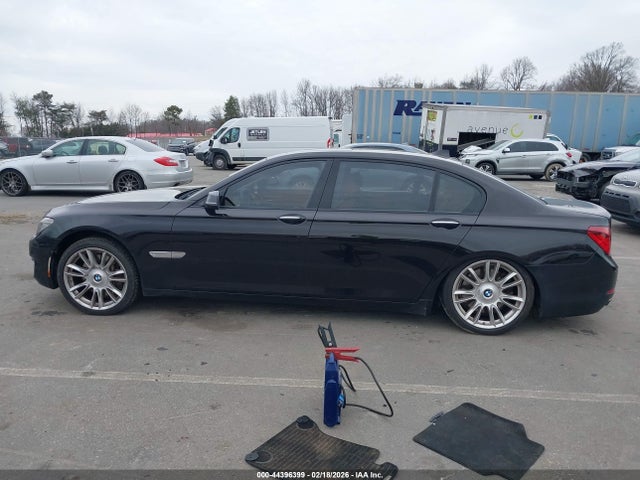 Продажа на аукционе авто 2013 Bmw 750li, vin: WBAYE8C52DD131825, номер лота: 44396399