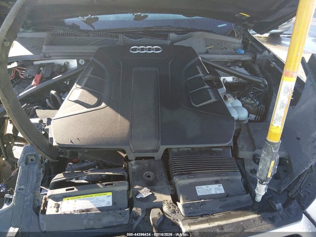 2019 Audi Q7 55 Premium მანქანა იყიდება აუქციონზე, vin: WA1VAAF72KD016493, აუქციონის ნომერი: 44396434