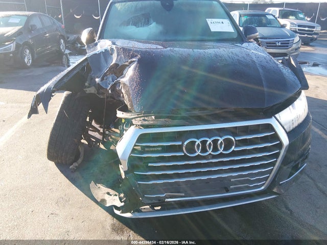 2019 Audi Q7 55 Premium მანქანა იყიდება აუქციონზე, vin: WA1VAAF72KD016493, აუქციონის ნომერი: 44396434