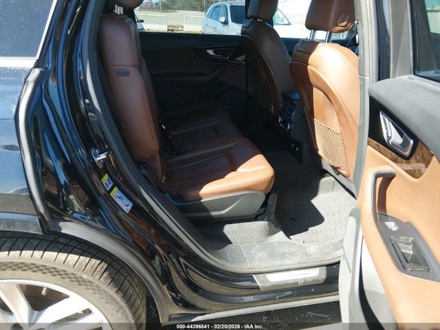 Audi Q7 3.0t Premium 2018 WA1VABF76JD016551 Image 8
