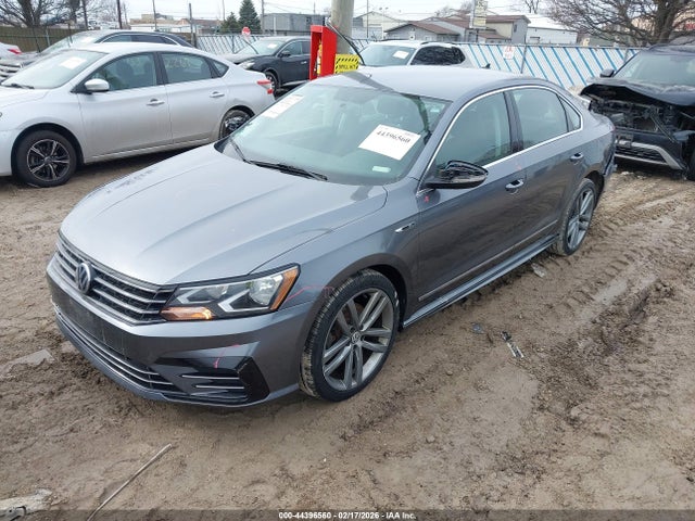 44396560 :رقم المزاد ، 1VWDT7A32HC056376 vin ، 2017 Volkswagen Passat 1.8t R-line مزاد بيع